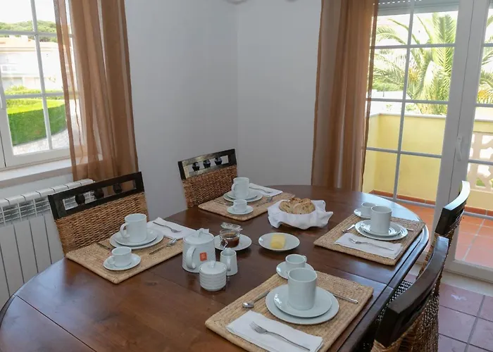 - Golf & Dom wakacyjny *